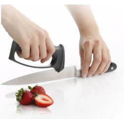 V-SLOT 10SEC KNIFE & SCISSOR SHARPENER V-SLOT 10SEC KNIFE & SCISSOR SHARPENER